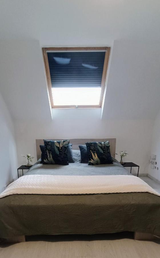 Agreable Chambre Double Avec Salle D'Eau Privative Le Mesnil-Theribus Экстерьер фото